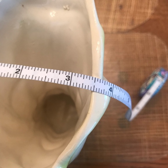 McCoy YELLOW AND GREEN SWAN VASE - Picture 11 of 12